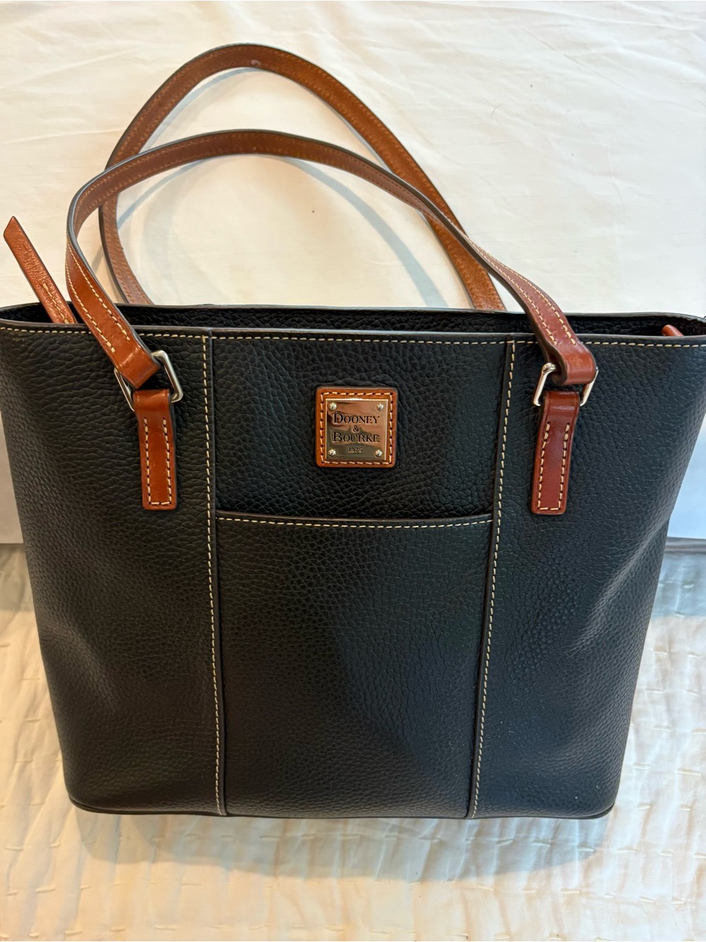 Dooney & Bourke Black Pebble Grain Leather Small Lexington Tote
Everyday| Work